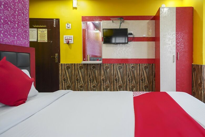 Oyo 37334 Hotel Happy