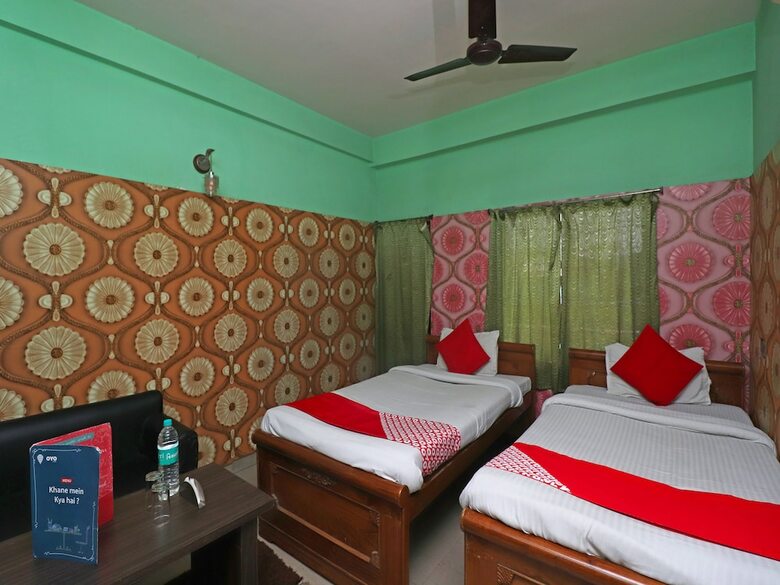 Oyo 33455 Hotel Shivam