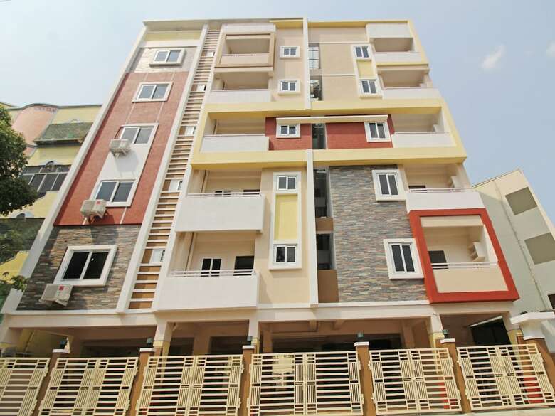 Hotel Oyo 37762 Hyvin Suites