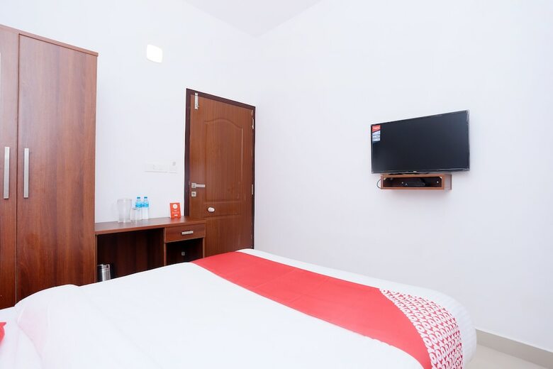 Hotel Oyo 38407 Sun Star Residency