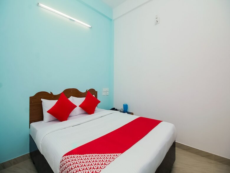 Oyo 37776 Hotel Royal King