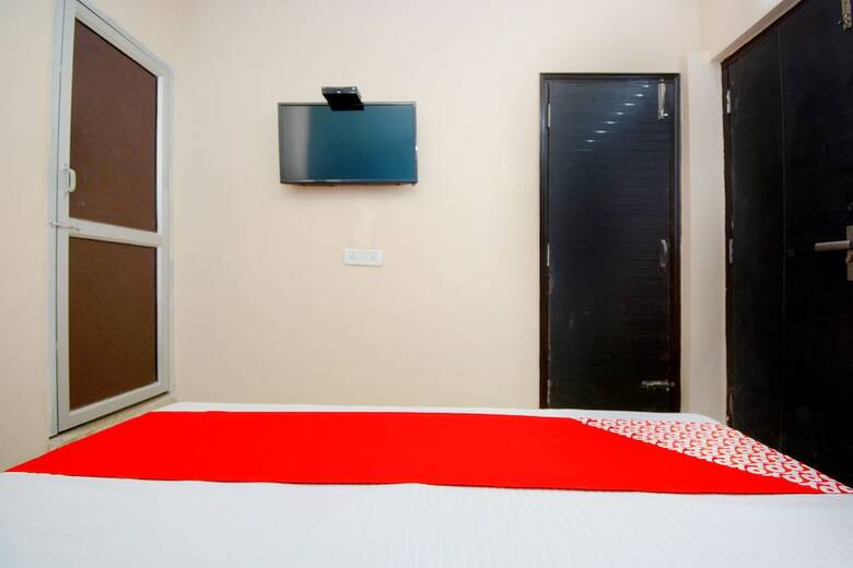 Oyo 39778 Hotel Blue Planet