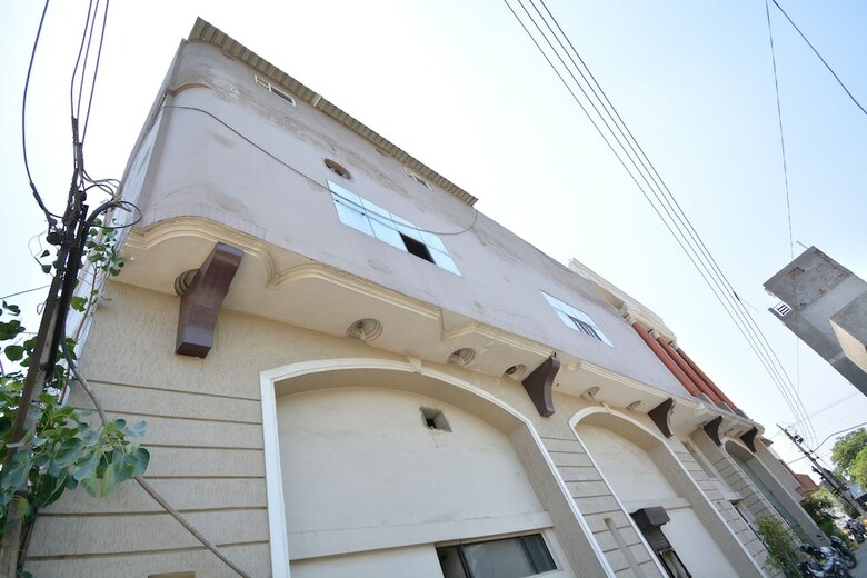 Oyo 40230 Hotel Royal Palace