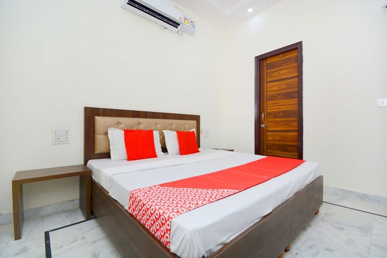 Oyo 38787 Hotel Red Rose