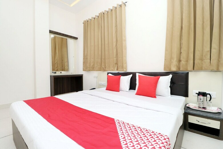 Hotel Oyo 39759 Kesari Root