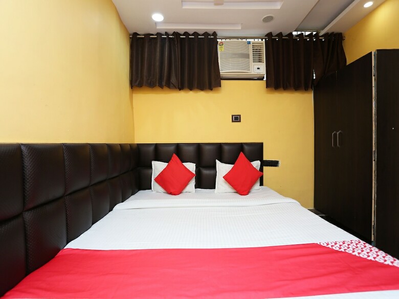 Oyo 40079 Hotel Shri Abhinandan