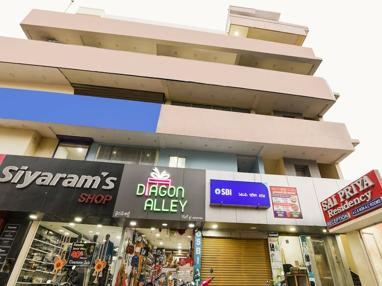 Hotel Oyo 40717 Sai Priya Residency