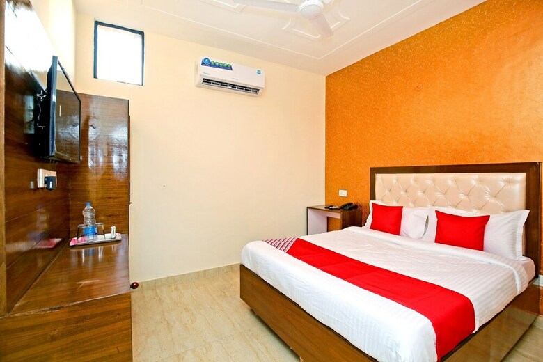 Hotel Oyo 40307 Mohali Blue