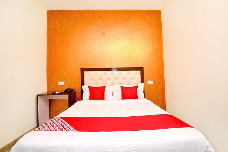 Hotel Oyo 40307 Mohali Blue