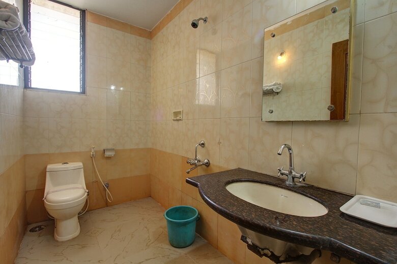 Spot On 40409 Hotel Rajsangam International