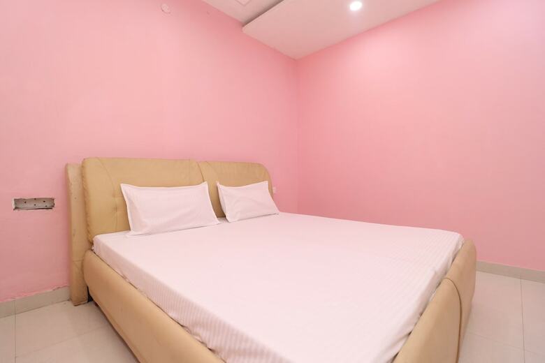 Hotel Spot On 39951 Multani Residency