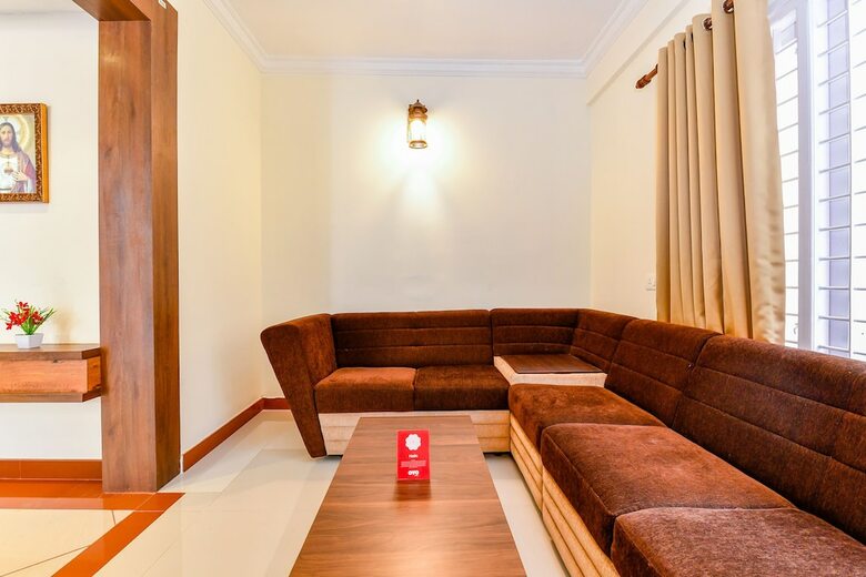 Oyo Flagship 30720 Hotel Grand Casa