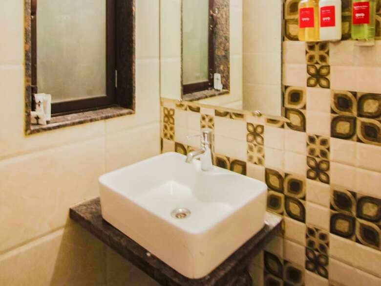Oyo Flagship 36881 Hotel Lion's Den
