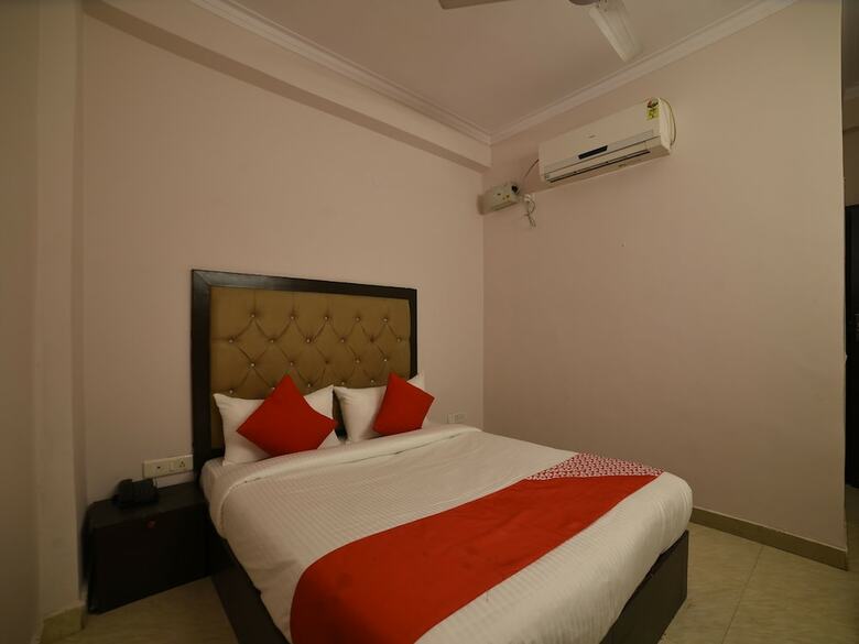 Hotel Oyo Flagship 38774 Cross Winds