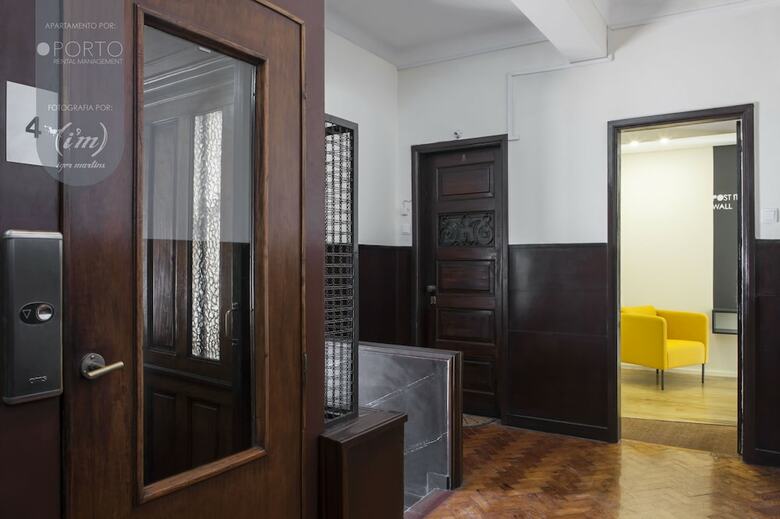 Apartamentos Orm - Guindais Muralha Santa Clara And S�