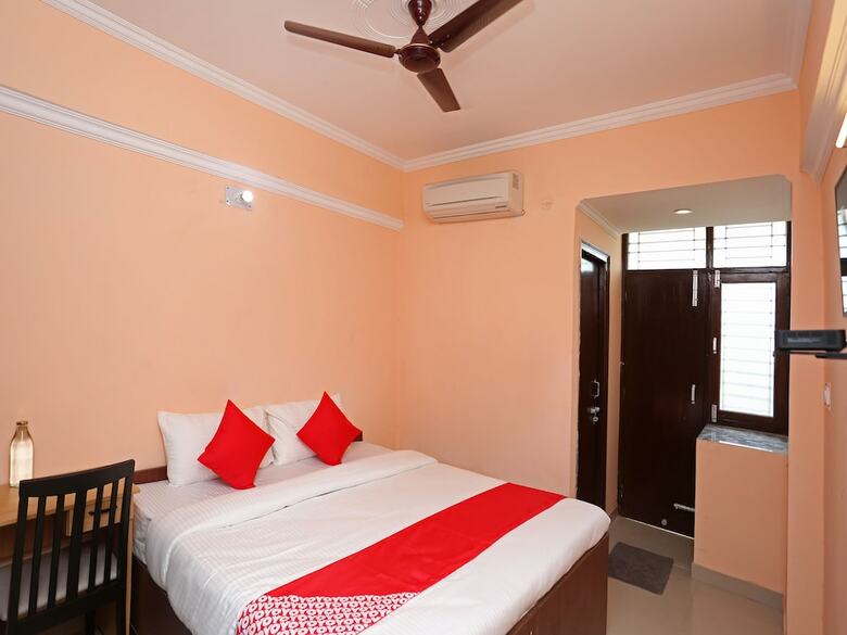 Hotel Oyo Flagship 40126 Polytechnic Chauraha
