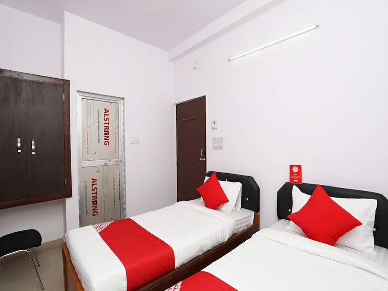 Oyo Flagship 30922 Hotel Aditya Inn