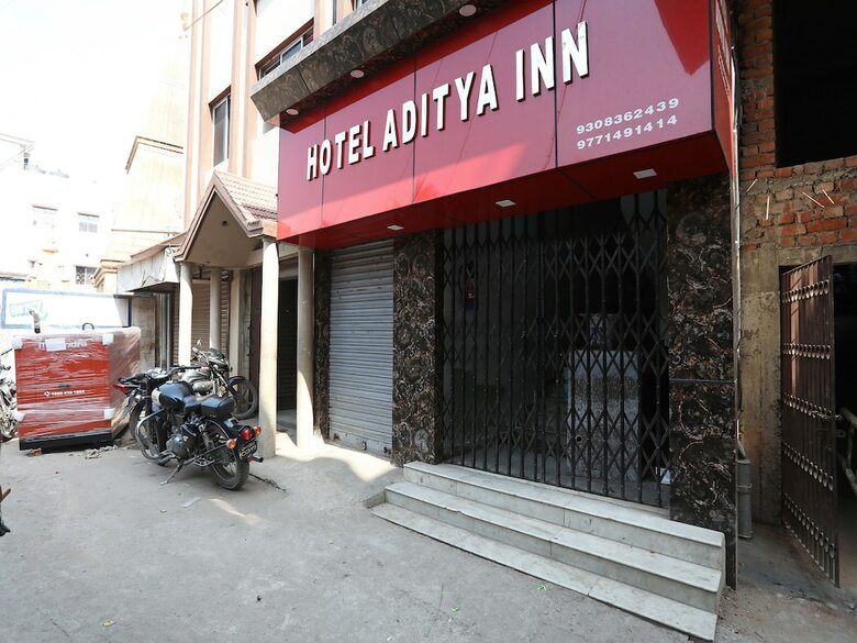 Oyo Flagship 30922 Hotel Aditya Inn