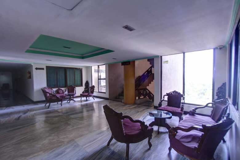 Spot On 33415 Hotel Oriental Towers