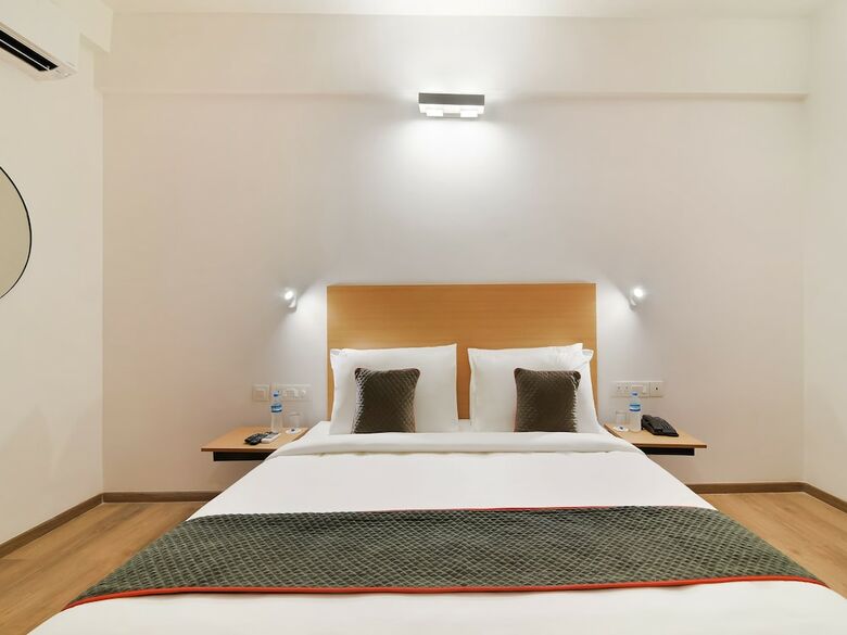 Hotel Oyo Townhouse 124 Srm