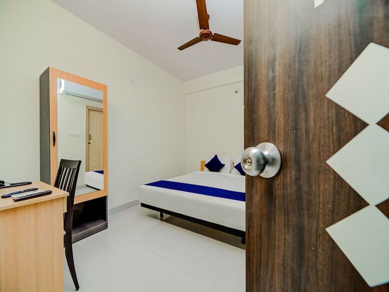 Hotel Silverkey Executive Stays 19907 Hafeezpet