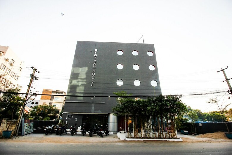 Hotel Oyo Townhouse 112 Madhapur