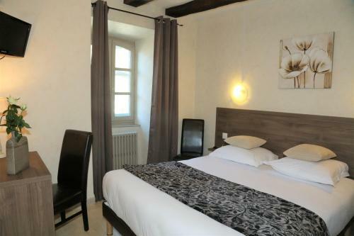 Hotel Logis L'ecu De France