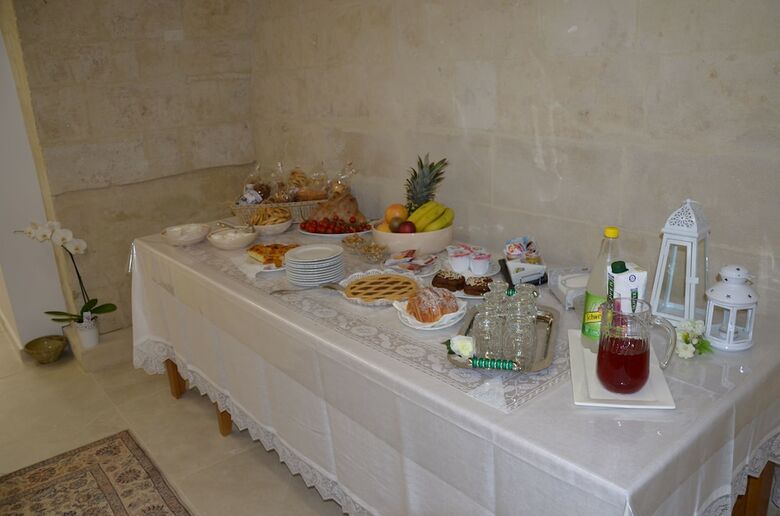 Hotel In & Out Matera