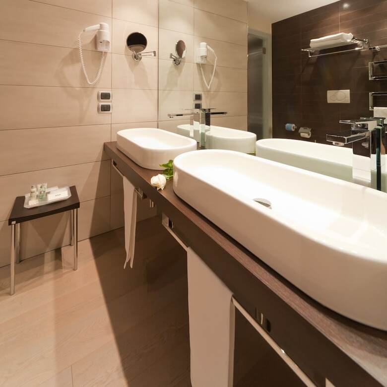 Hotel Rmh Modena Des Arts