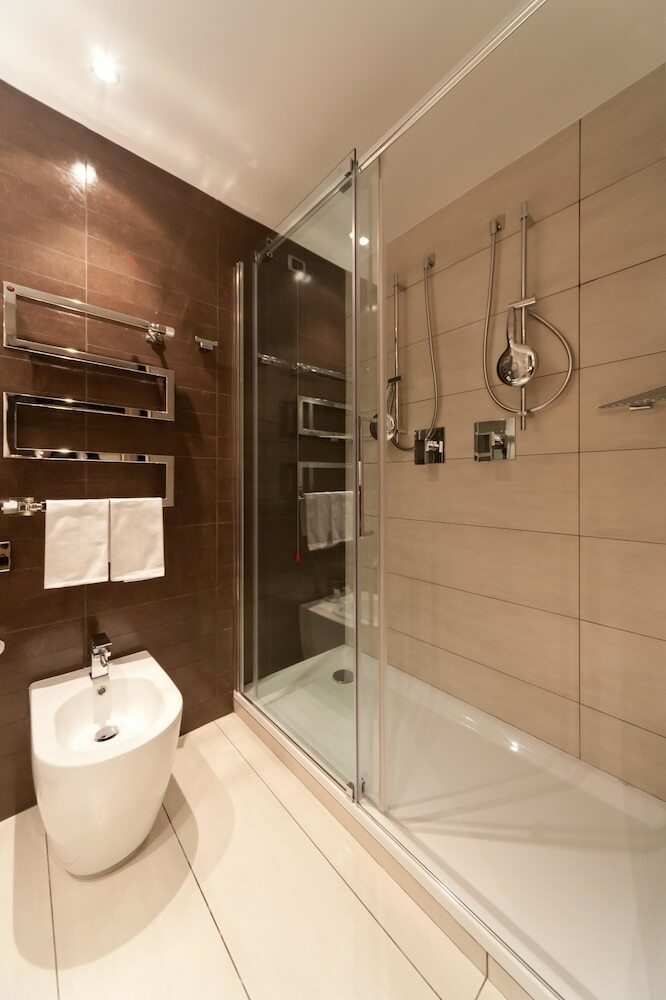 Hotel Rmh Modena Des Arts
