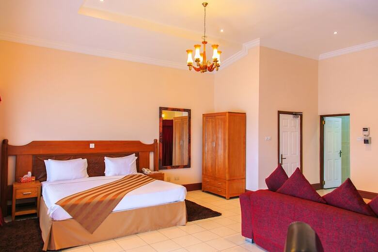 Highgate Hotel