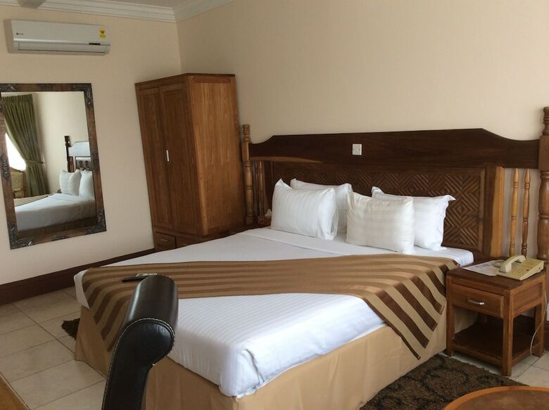 Highgate Hotel