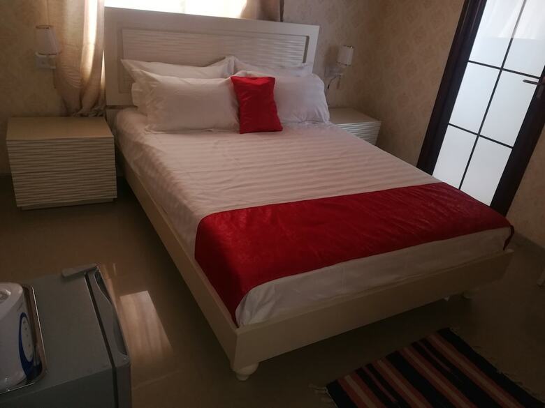 Hotel Lee Land Guest House