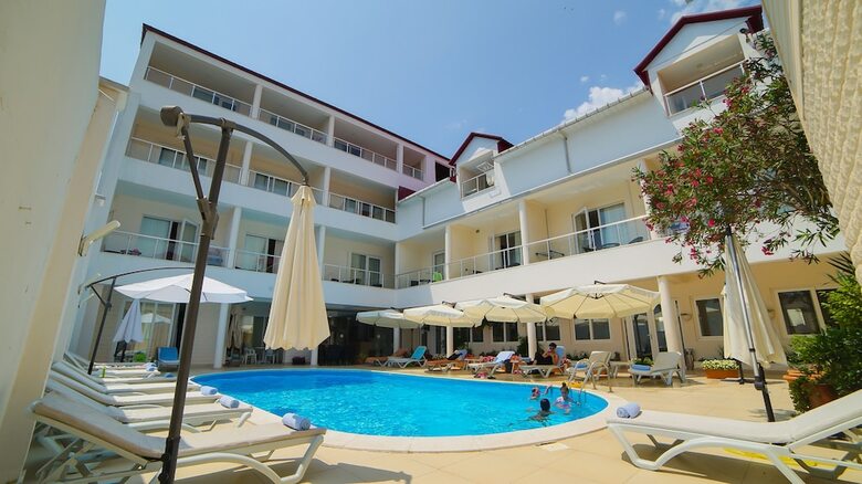Hotel Kobuleti Beach Club