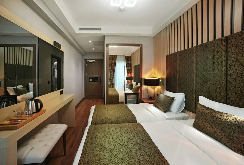 Pell Palace Hotel & Spa