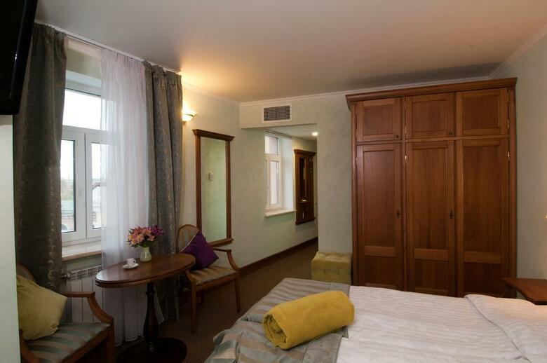 3 Mosta Hotel