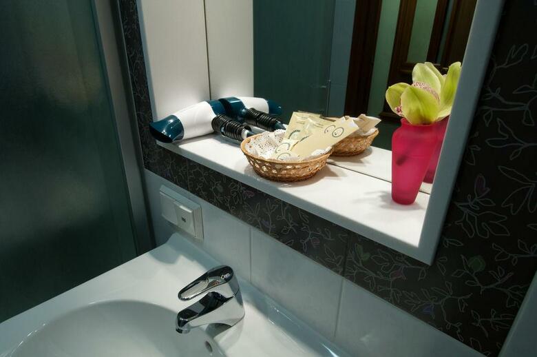 3 Mosta Hotel