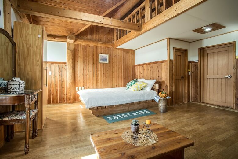 Jeju Seogwipo Log House Pension