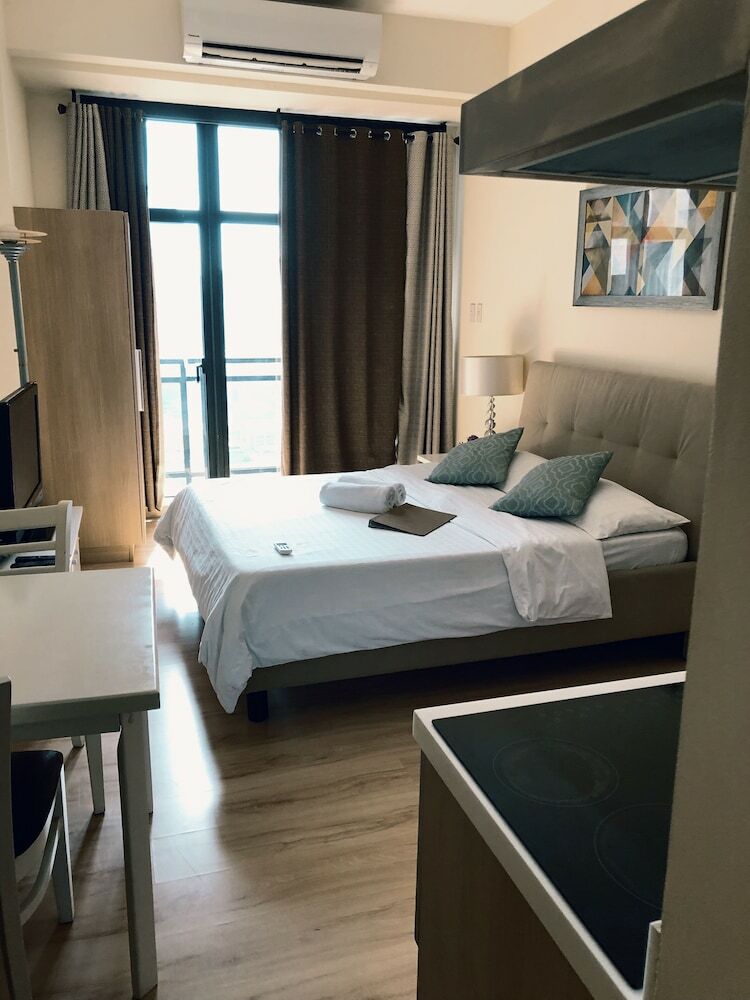 The Knightsbridge Residences Makati @ Best Price Unit