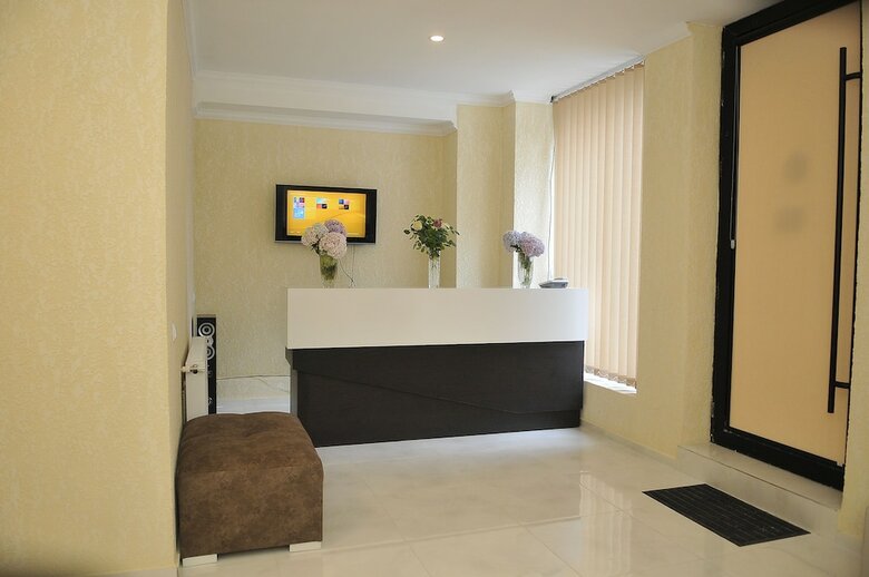 Pomegranate Hotel