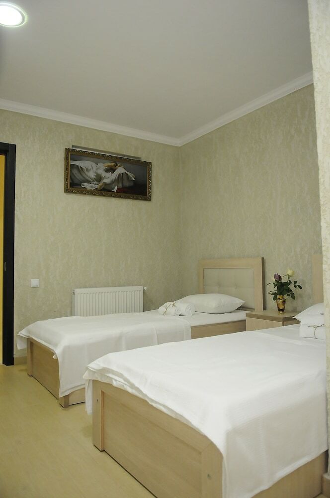 Pomegranate Hotel