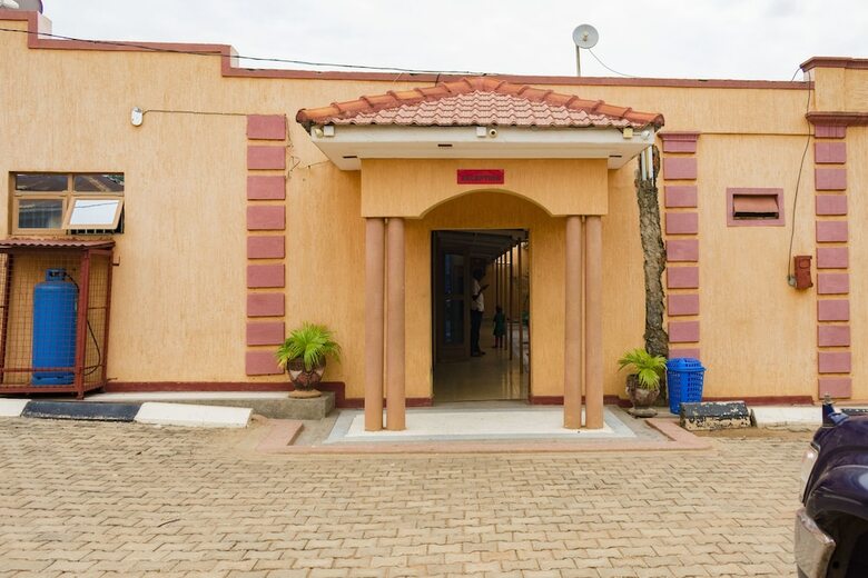 Hotel Kaanos Hope Complex Inn