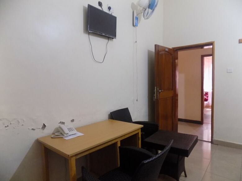 Hotel Kaanos Hope Complex Inn