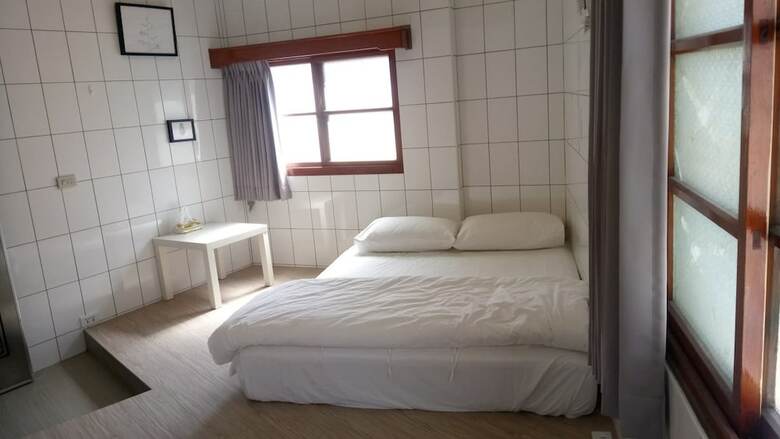 Hostal The Lane - Hostel