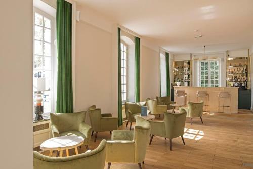 Hotel H�tel De La Poste & Du Lion D'or