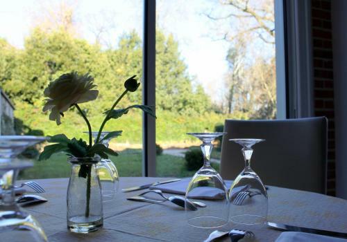 Bed & Breakfast Auberge de La Court D'aron