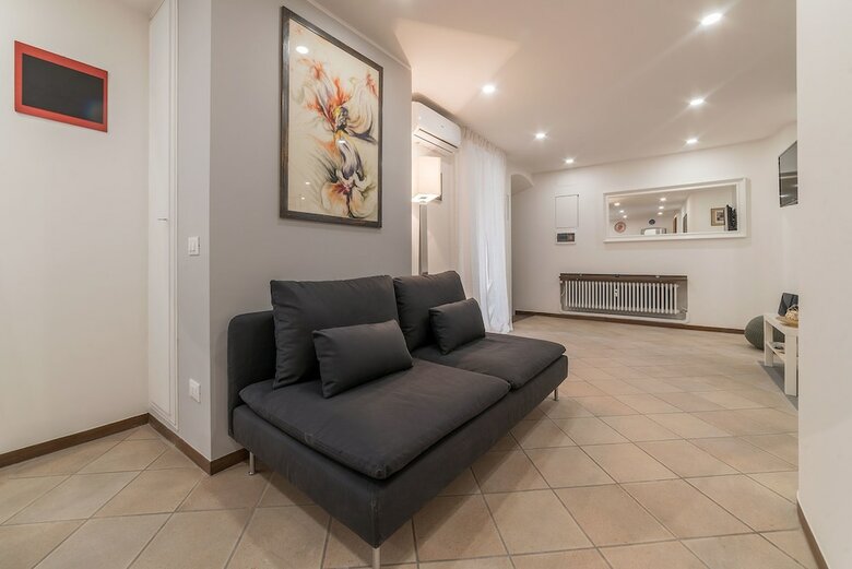 Montecitorio Lovely Apartment