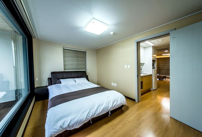 Apartamentos Sbs Love Pension