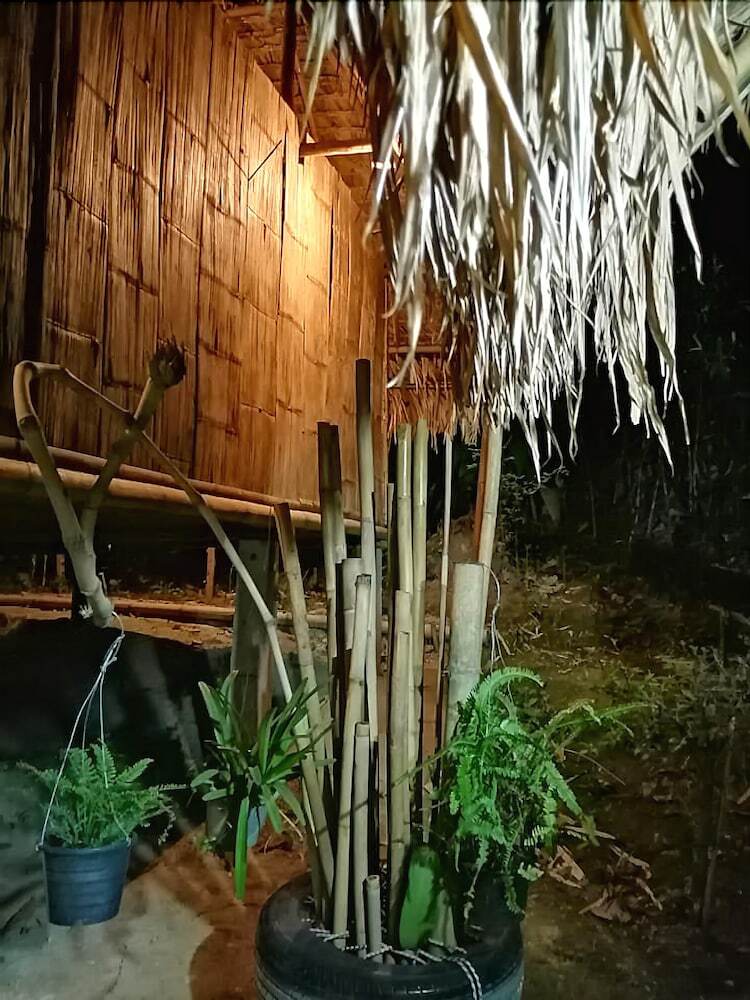 Hotel Art Khamu Homestay