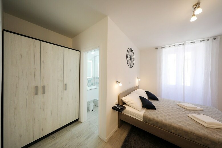 Hotel Pyrotima Apartments